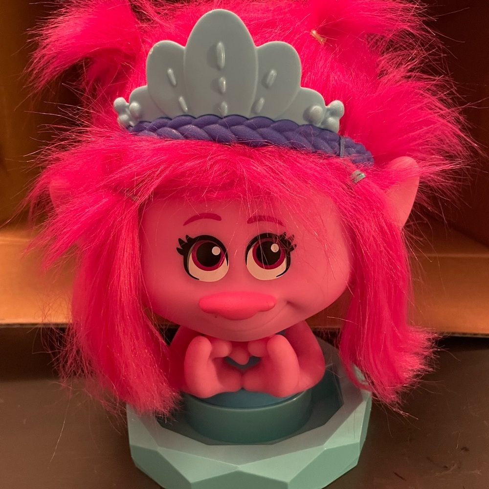 Troll head hair styler big like a Barbie doll hair styler Poppy